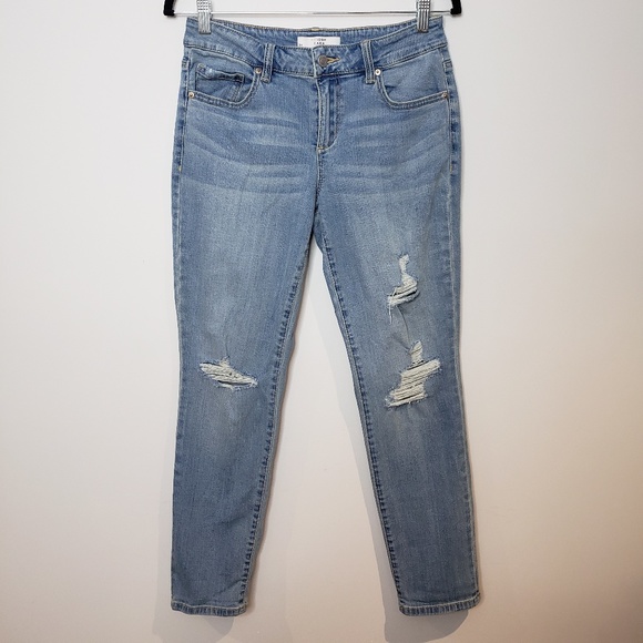 Dynamite Cara Light Wash BF Distressed Jeans 26 - Picture 1 of 8